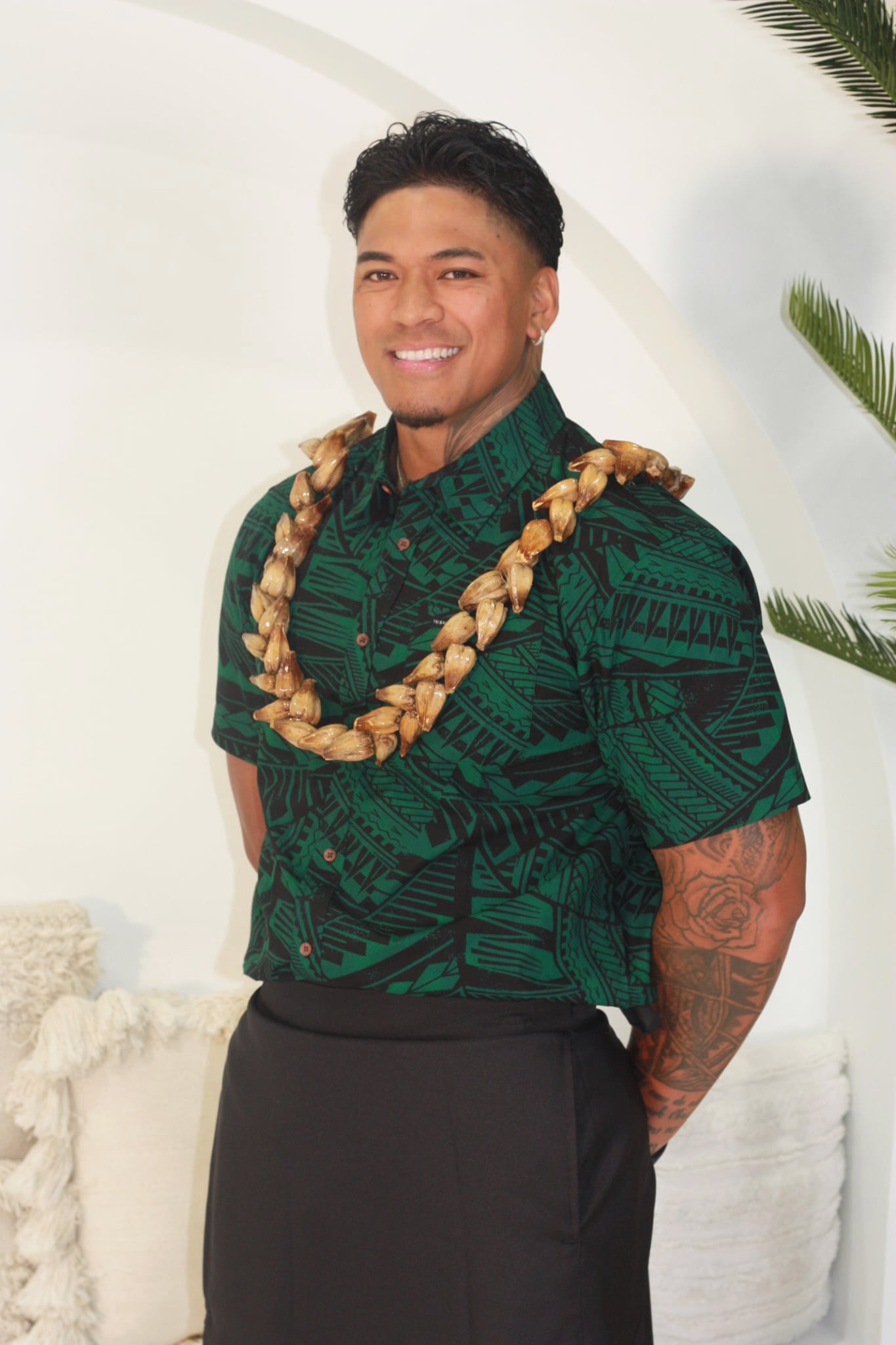 Tribal Origin Mens Bula Shirt- Green and Black SS4461