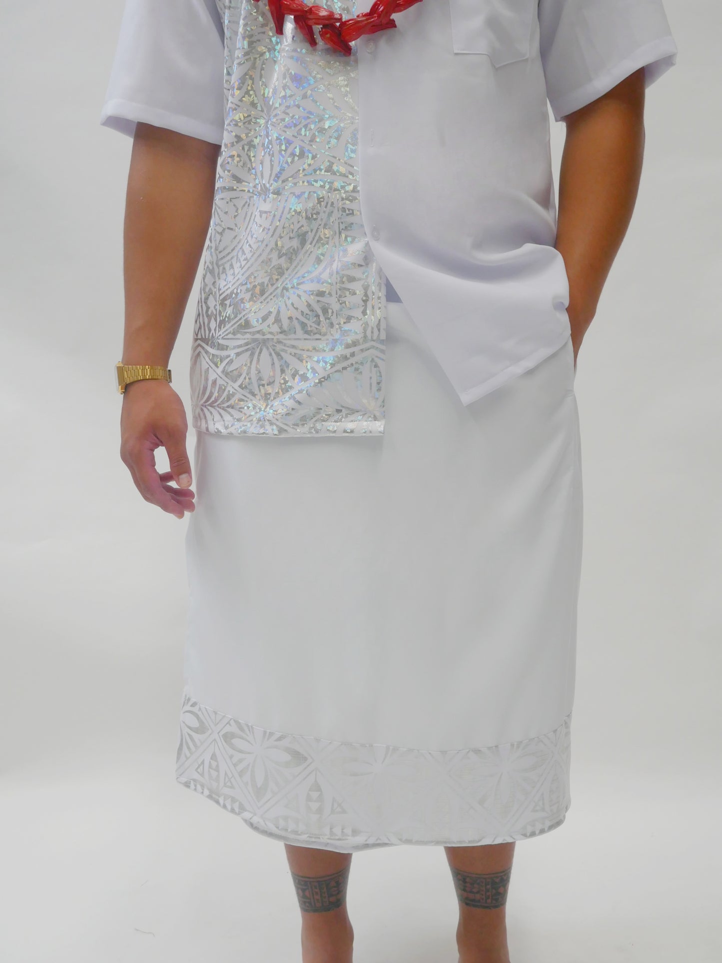Iefaitaga-Sulu Men White & Silver Metallic