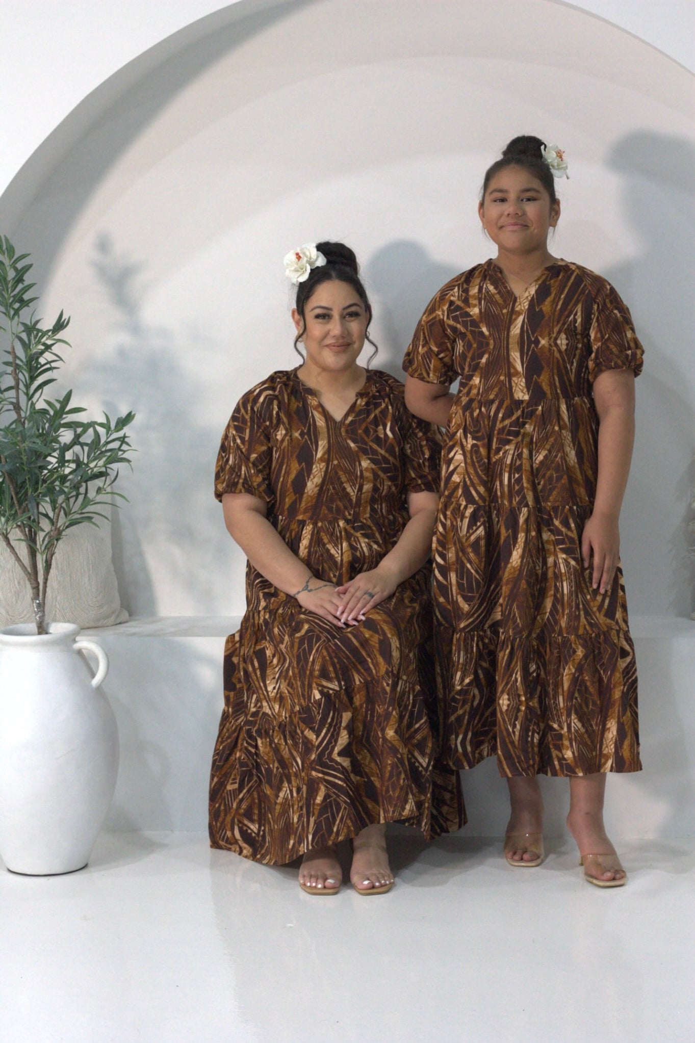 Akamu Delilah Dress Ovini in Brown (LD4613)