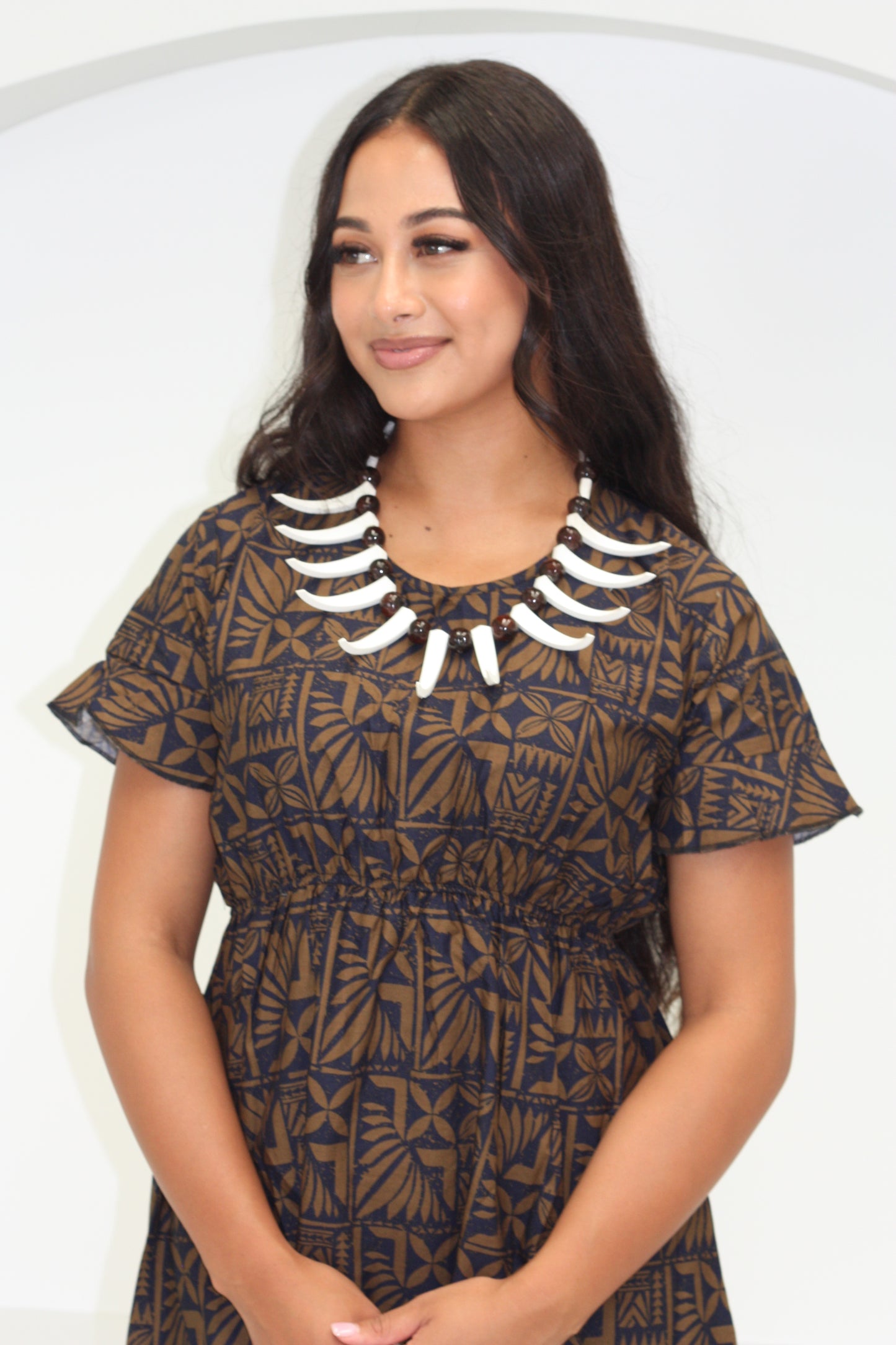 Ula Nifo With the Black Pua