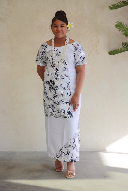 Polynesian Fashion Women’s Puletasi White Silver & Black