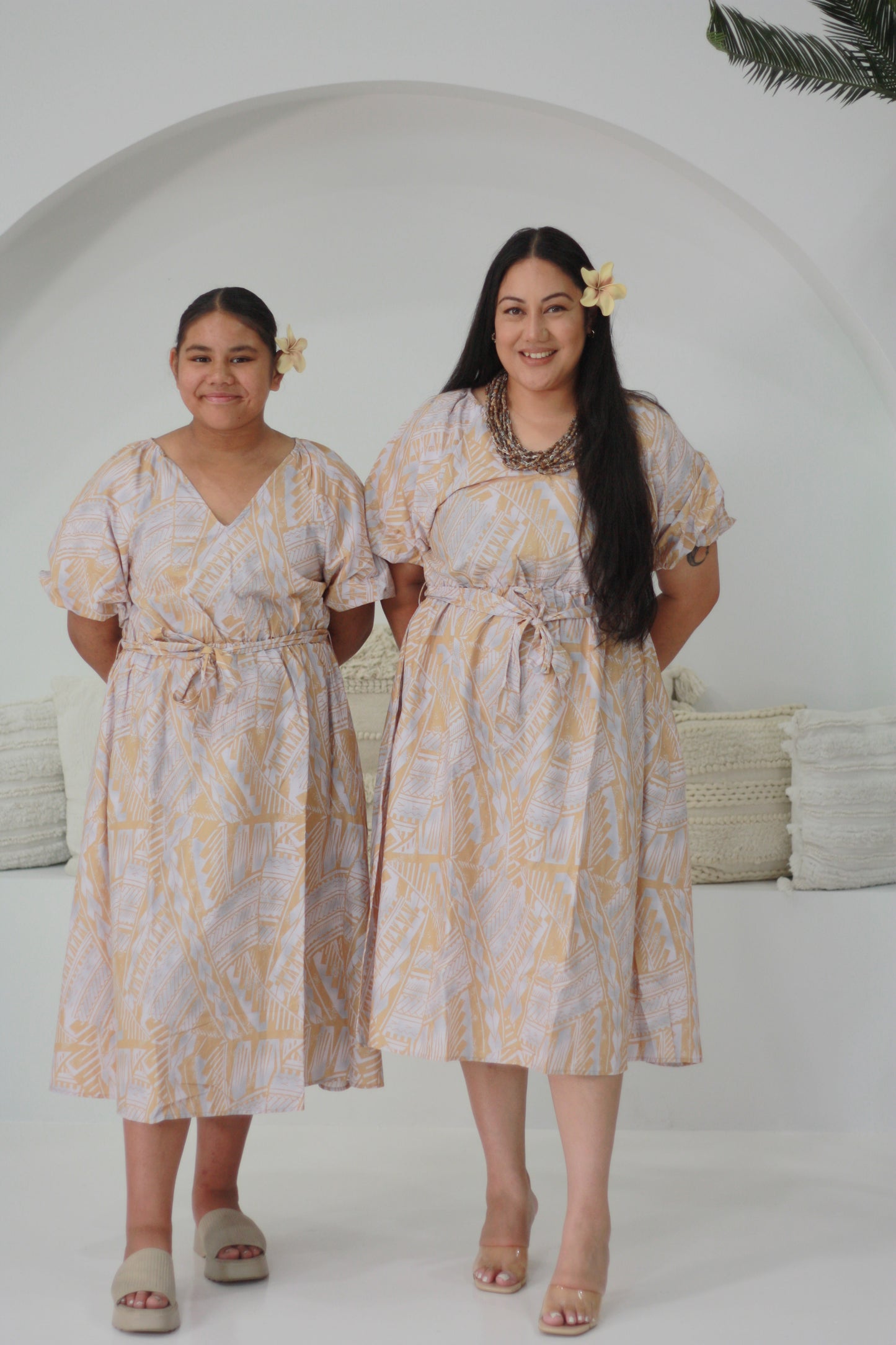 Tribal Origin Women's Nyrah Dress in Beige and Light Grey LD5163