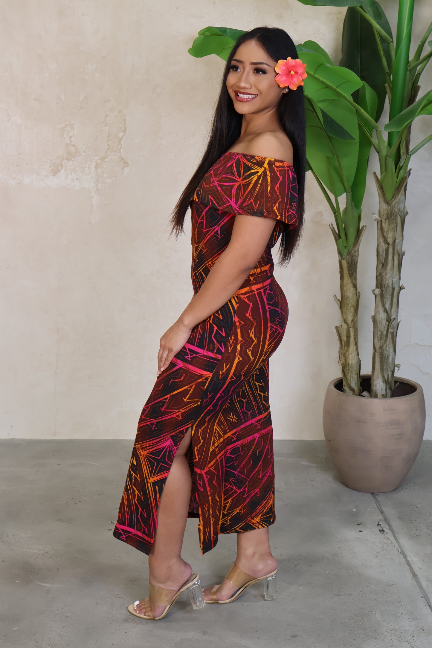 Akamu Mahina Dress- Volau (Larva)