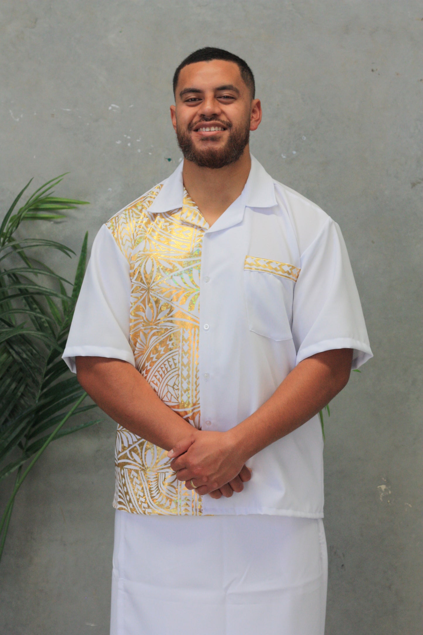 Polynesian Fashion Men's Gold Short Sleeve Shirt ( New )