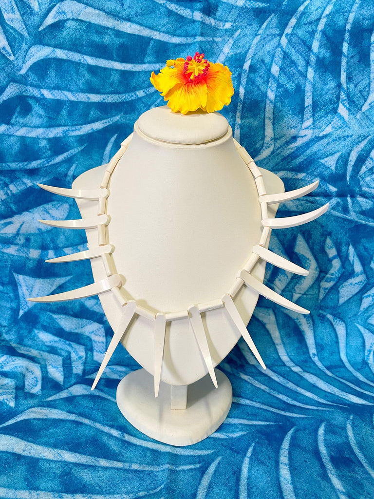 Ula Nifo White Pacific Way Gift Shop