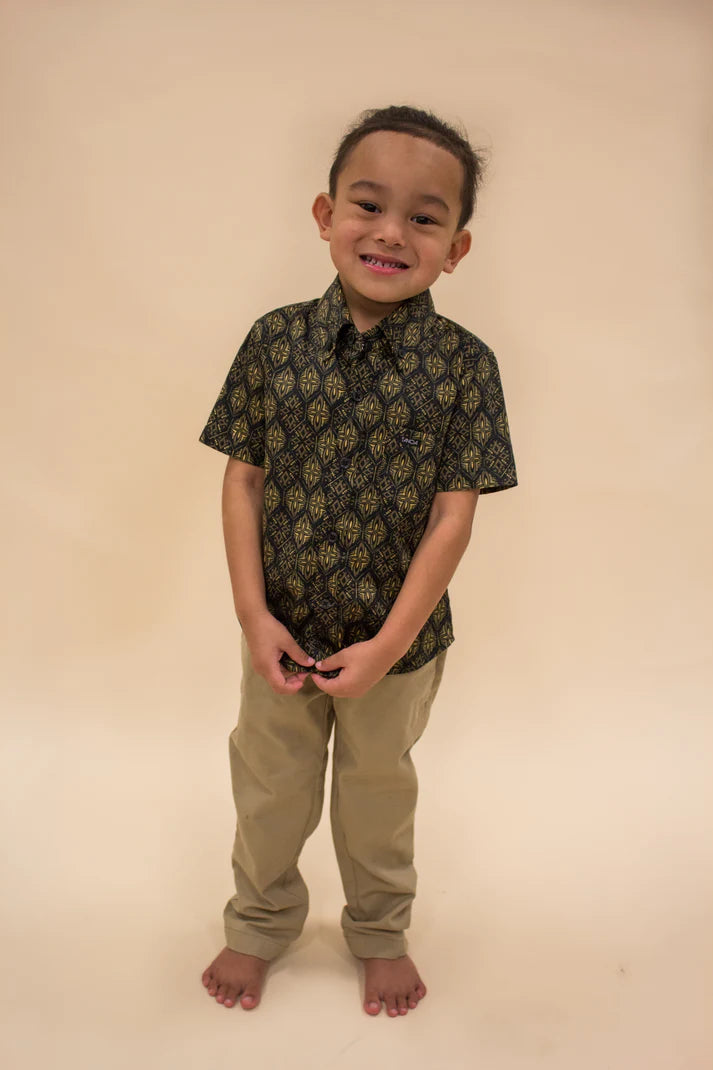 Tanoa Samoa Boy’s Shirt (Hoku Brown)