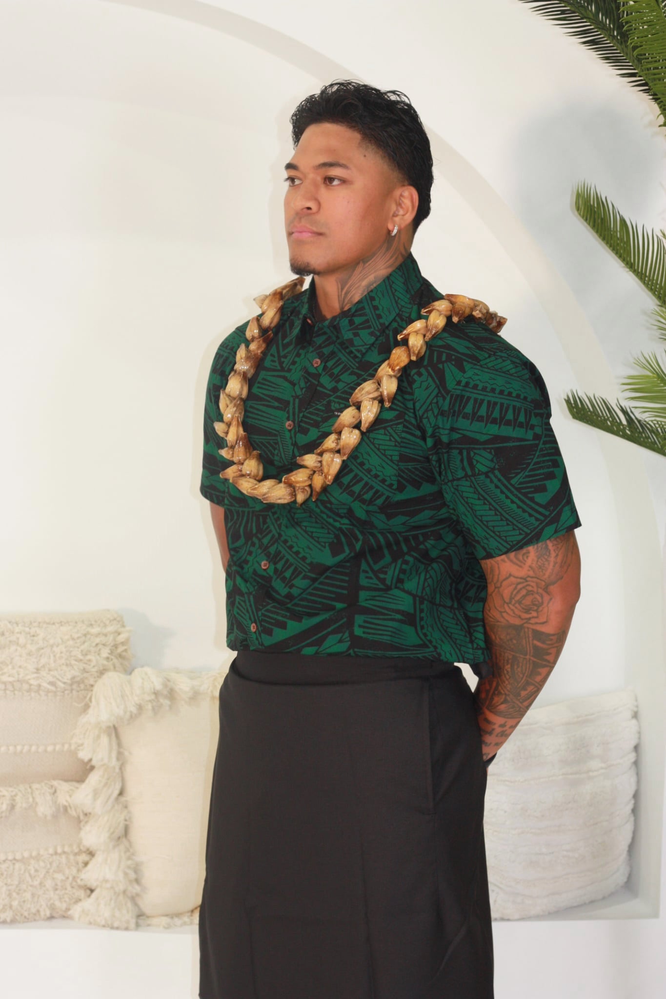 Tribal Origin Mens Bula Shirt- Green and Black SS4461