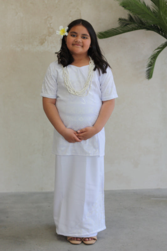 Polynesian Fashion Girls Puletasi White on White