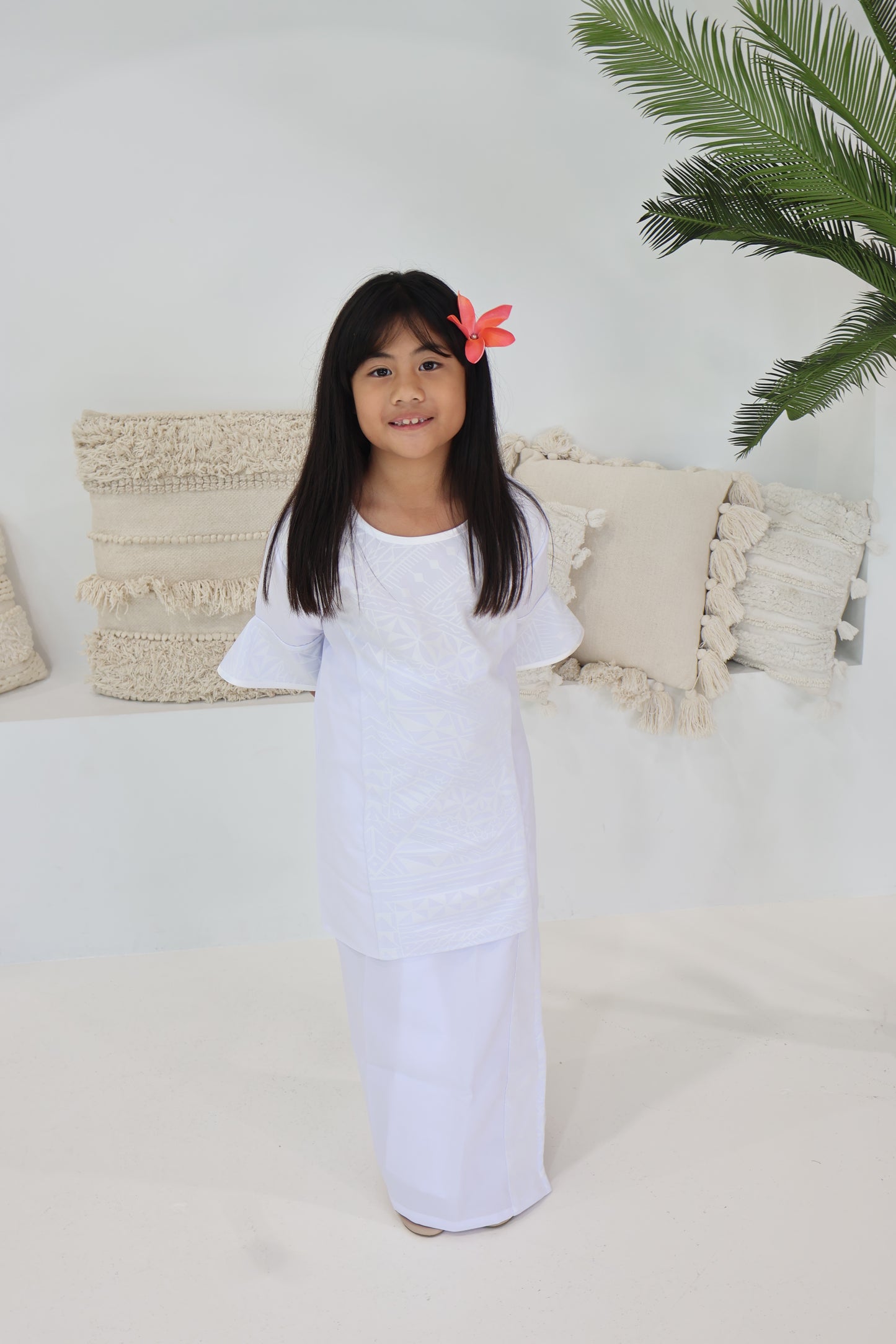Polynesian Fashion Girls Puletasi White on White