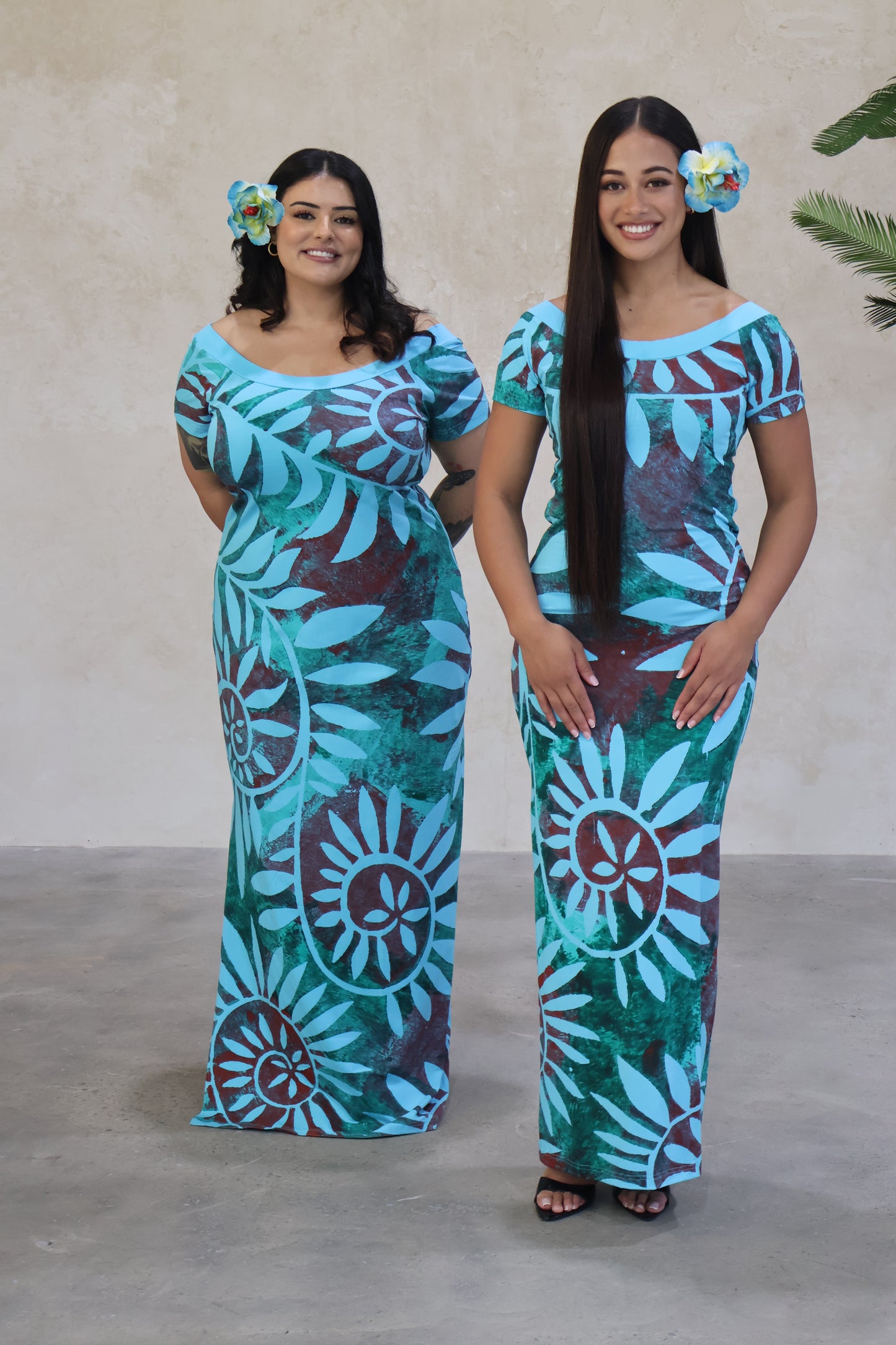PIA Turquoise fitted dress