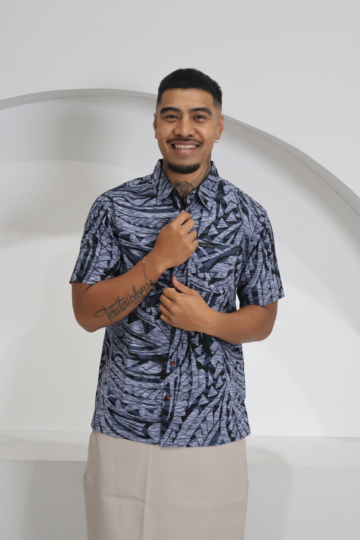 Tribal Origin Mens Bula Shirt- FB1881 (Gray & Black)