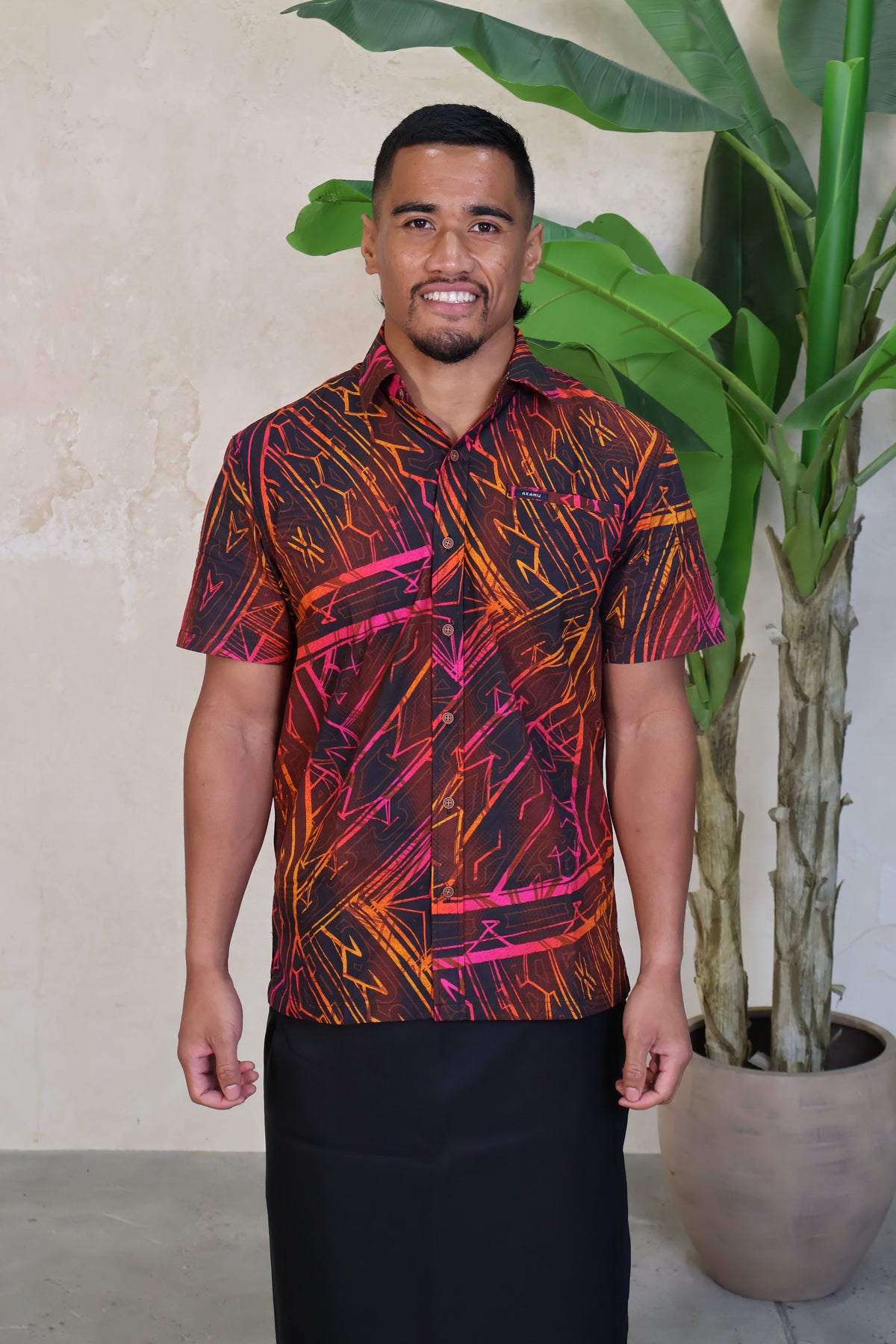 Akamu Mens Shirt- Volau (Larva)