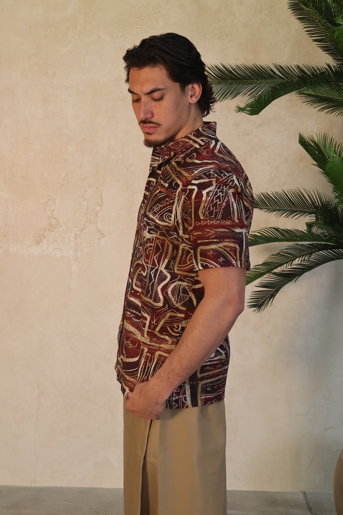 Akamu Mens Shirt in Maroon/Gold Farasiko collection SS4747