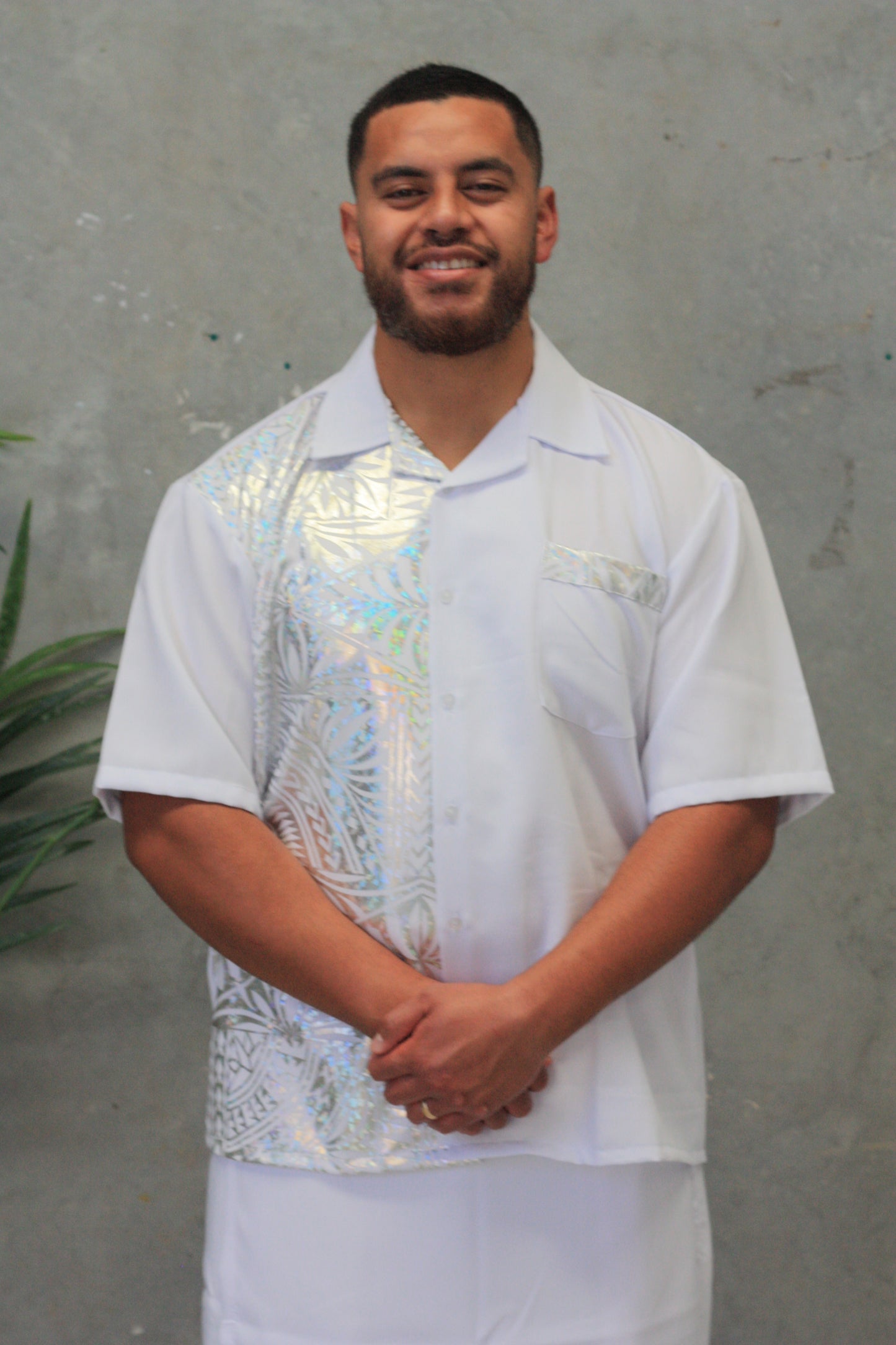 Polynesian Fashion Mens Silver Metalic Short Sleeve Shirt