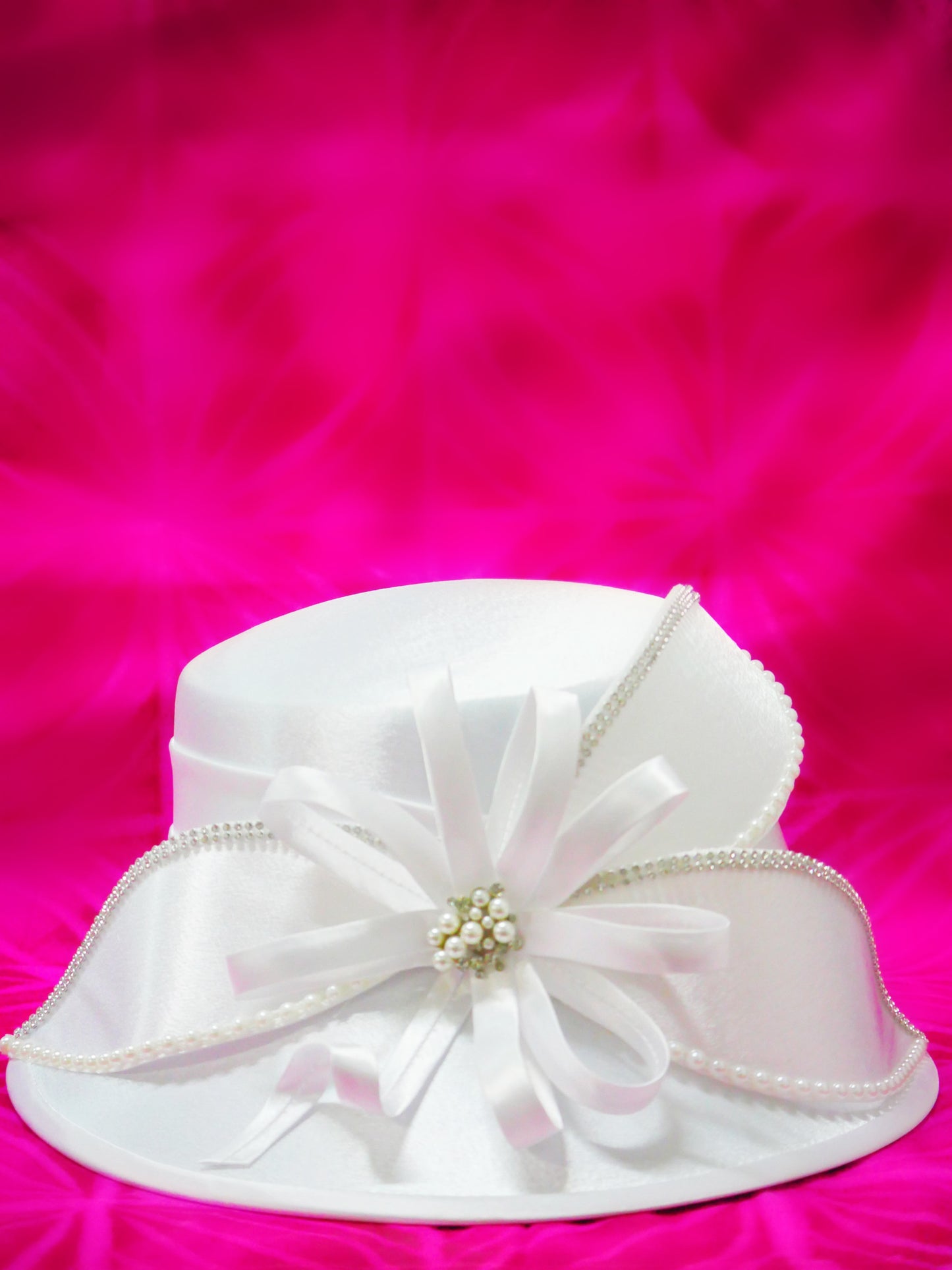 Church Hat- Pulou Lotu Pearled Diamond White